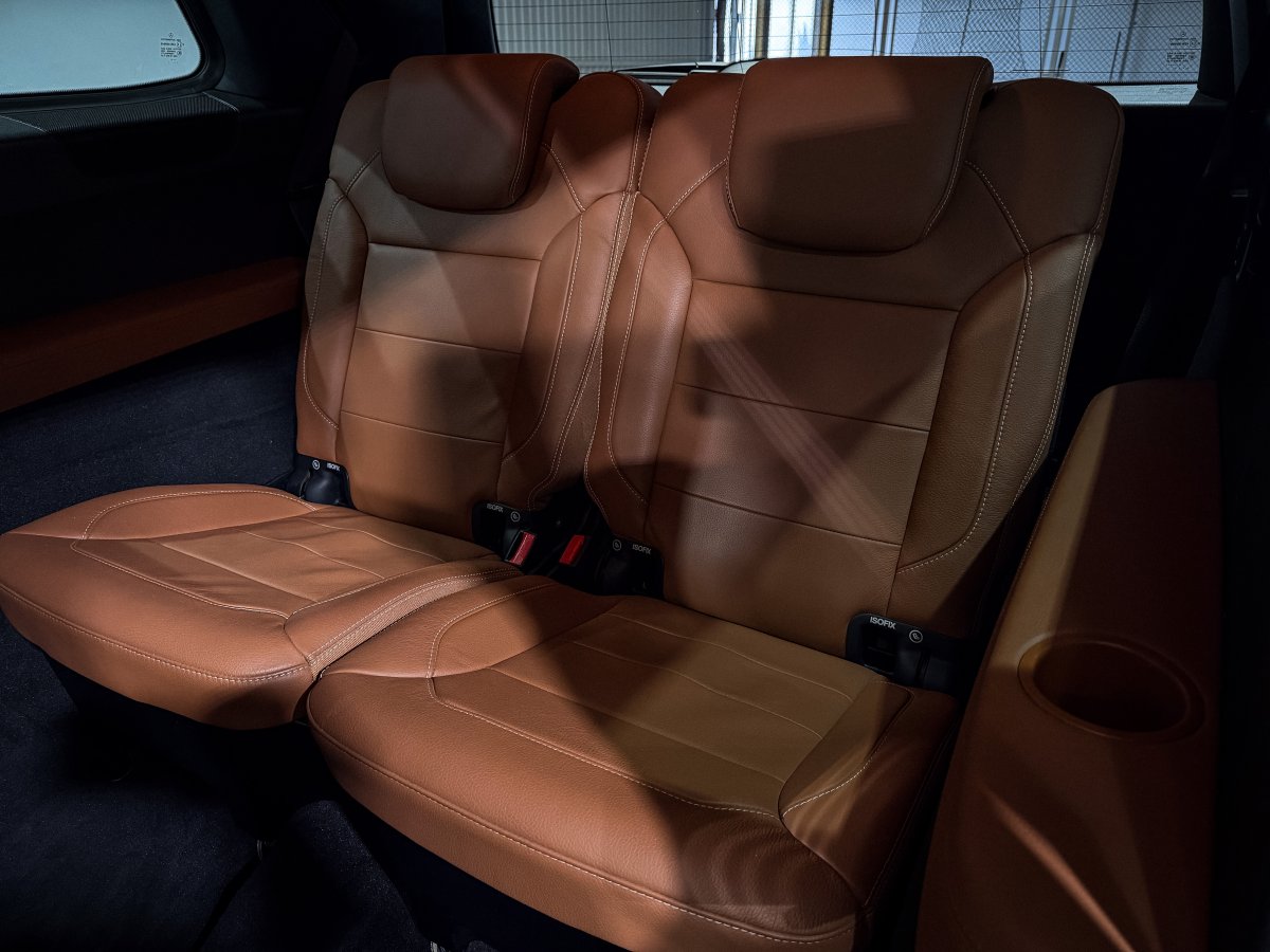 Foto Mercedes-Benz GLS class 13