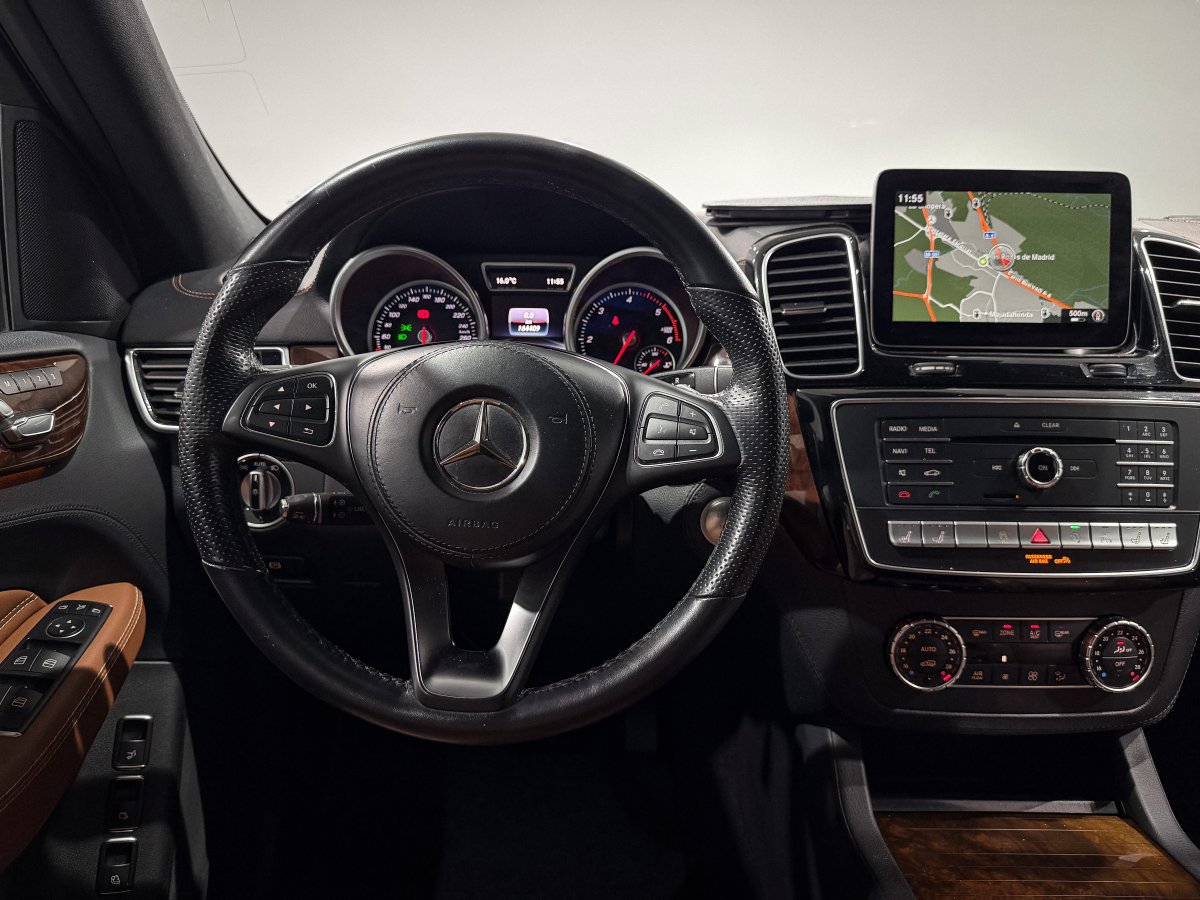 Foto Mercedes-Benz GLS class 21