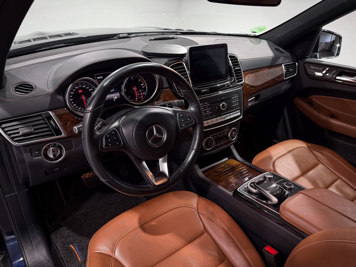 Foto Mercedes-Benz GLS class 9