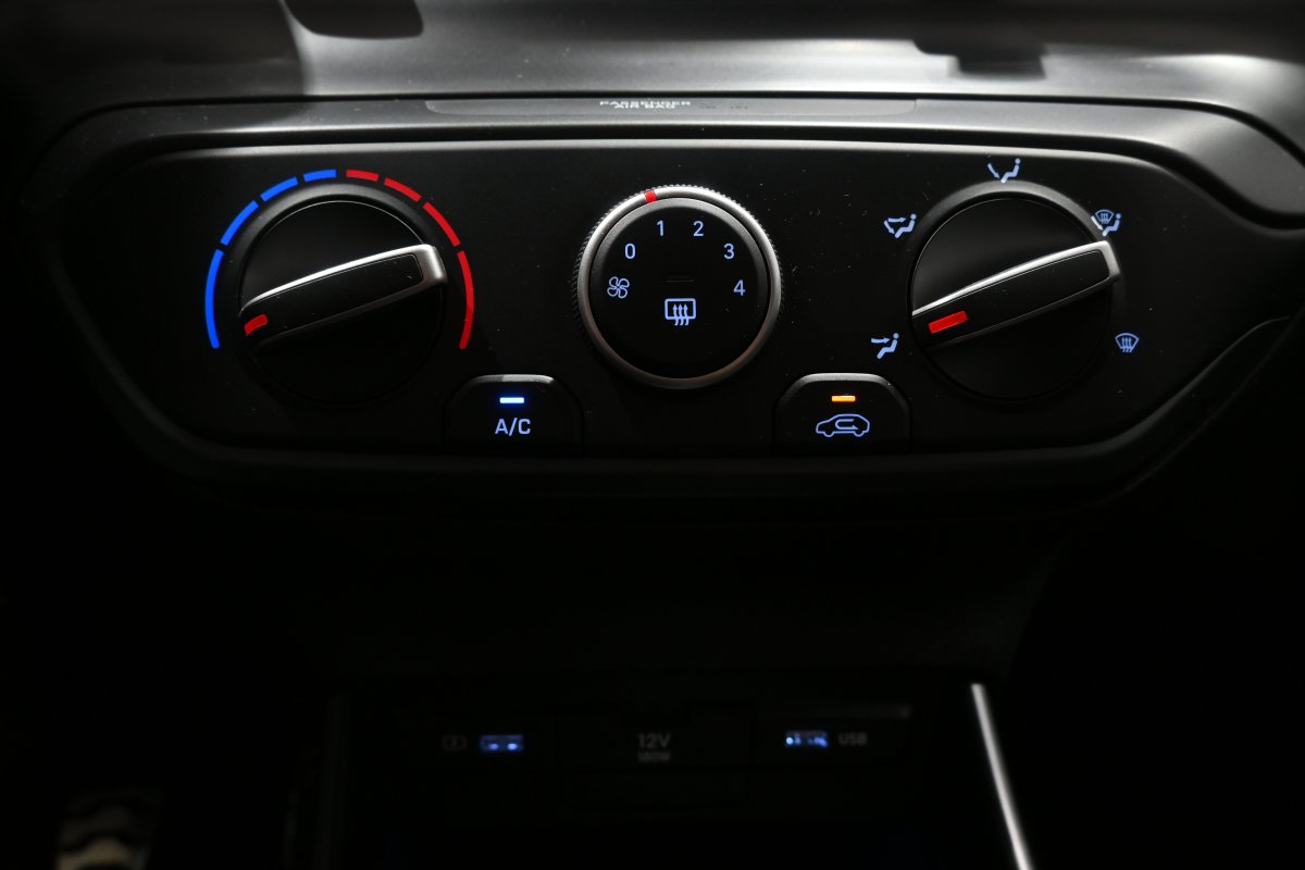 Foto Hyundai BAYON 17