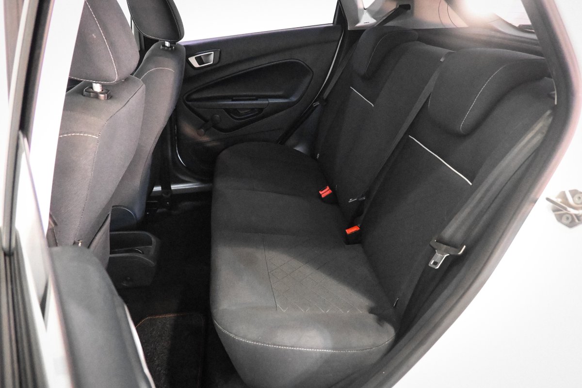 Foto Ford Fiesta 12