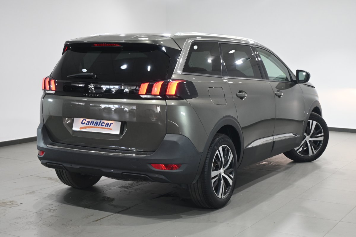 Foto Peugeot 5008 4