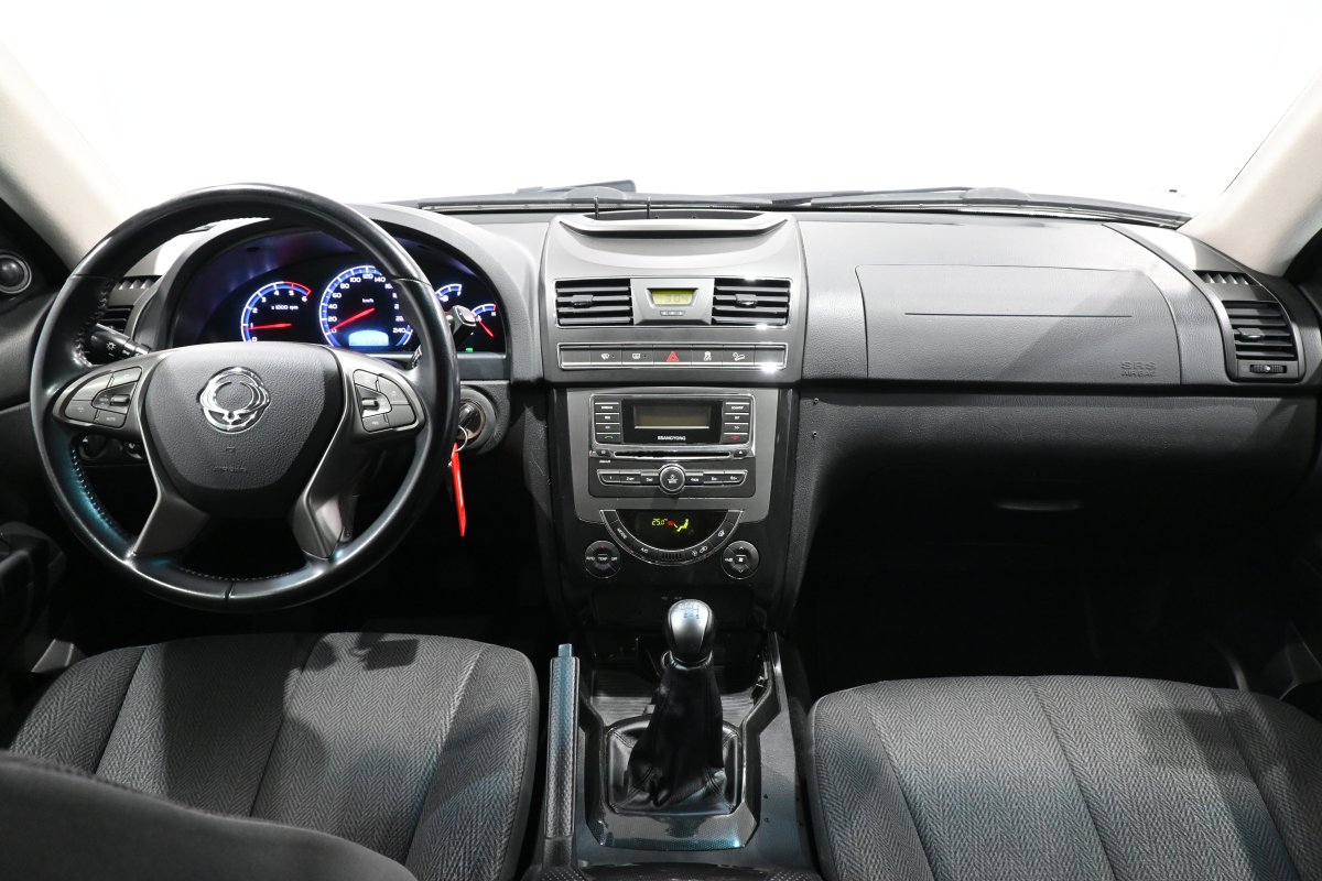 Foto Ssangyong Rexton 16