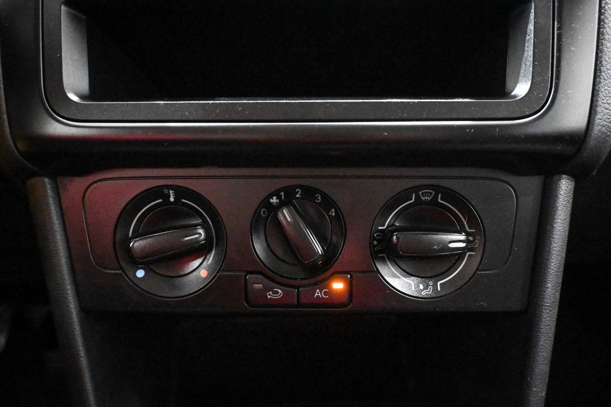 Foto Volkswagen Polo 16