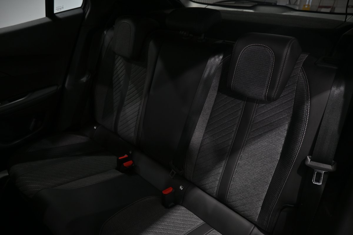 Foto Peugeot 2008 12