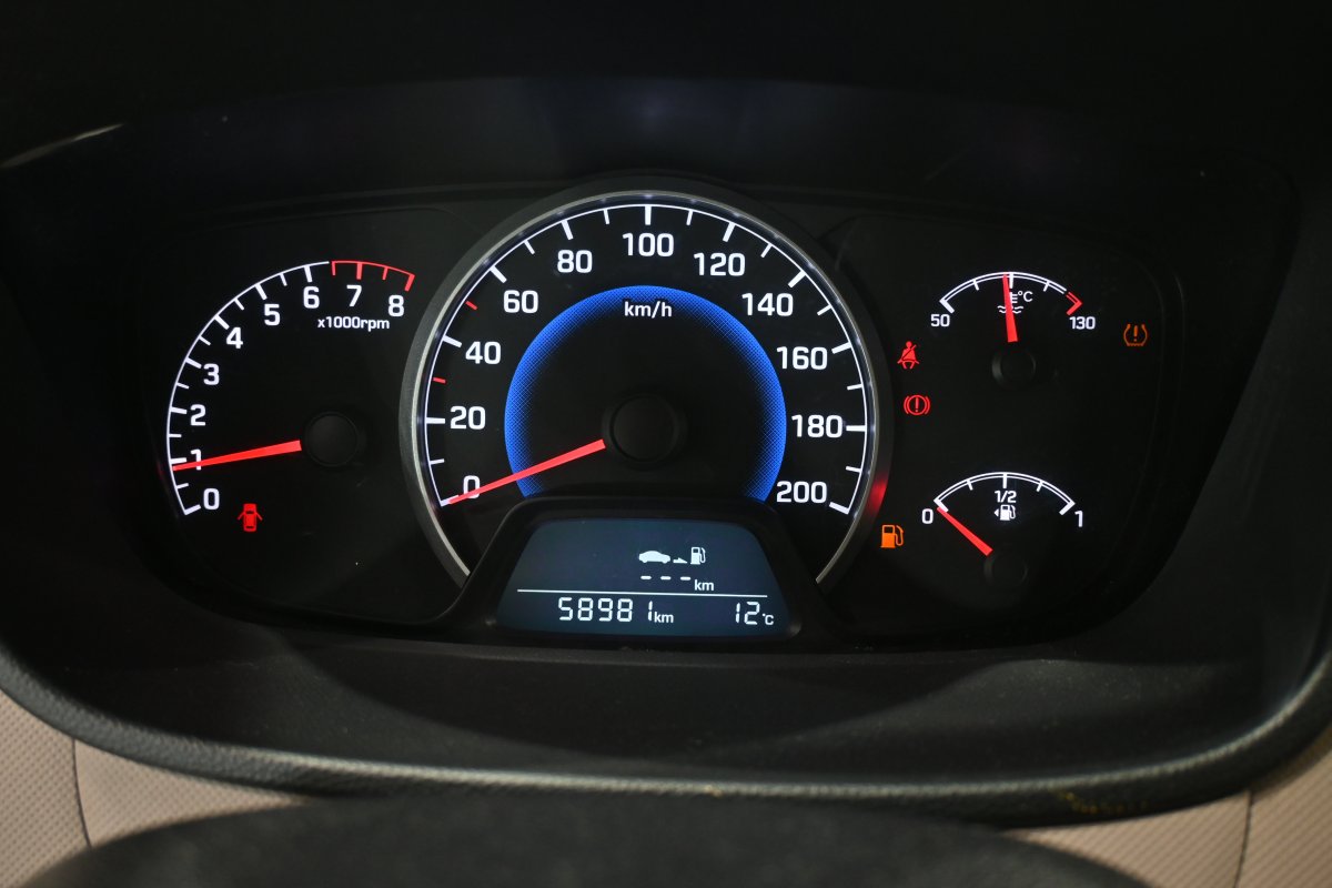 Foto Hyundai i10 13