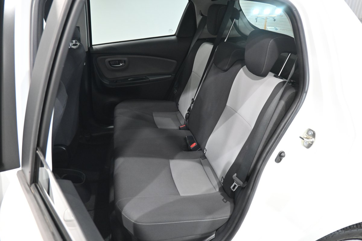 Foto Toyota Yaris 11