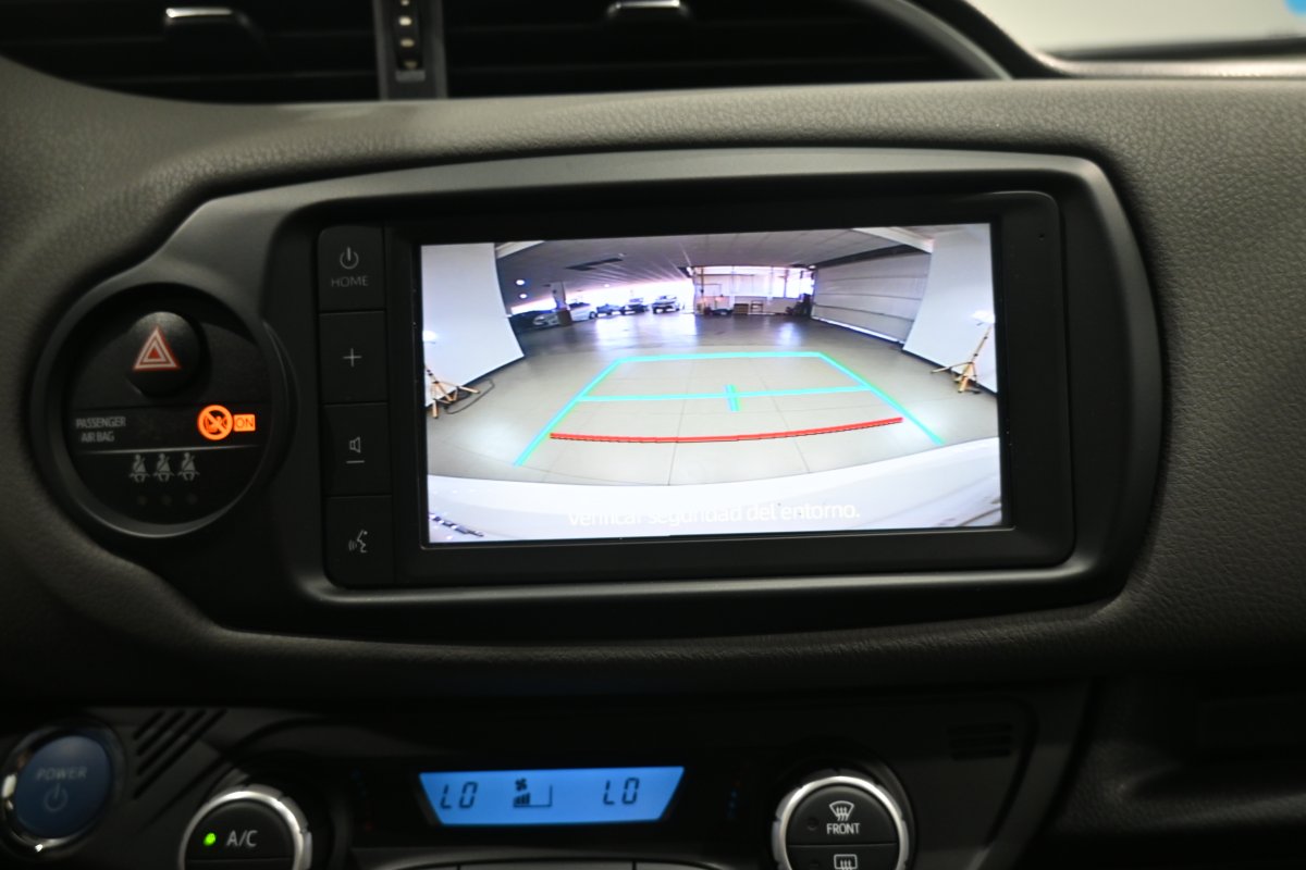 Foto Toyota Yaris 15