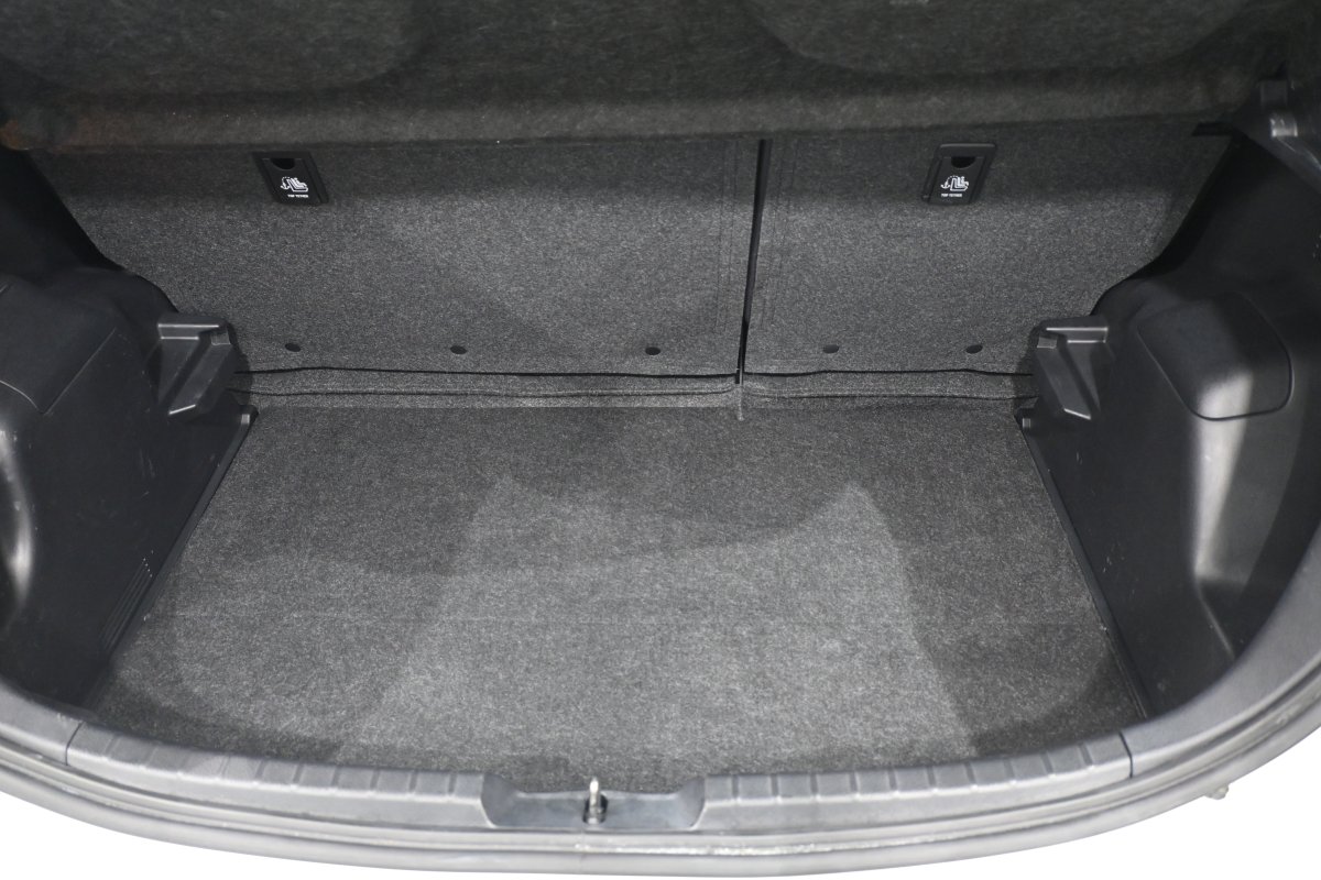 Foto Toyota Yaris 8