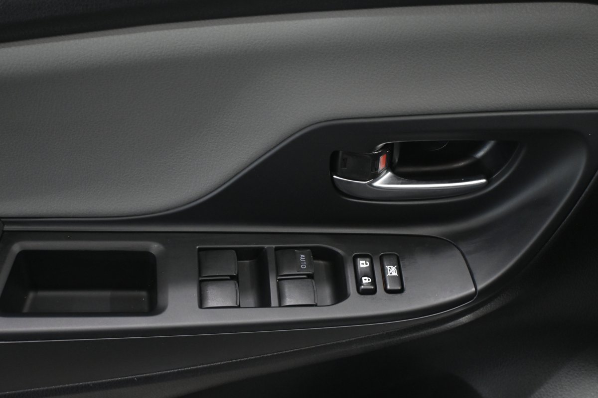 Foto Toyota Yaris 29