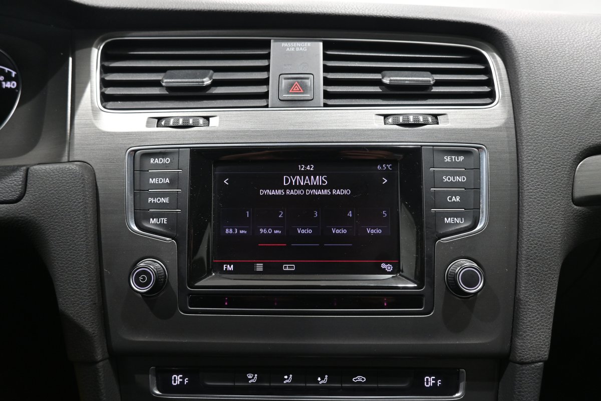 Foto Volkswagen Golf 15