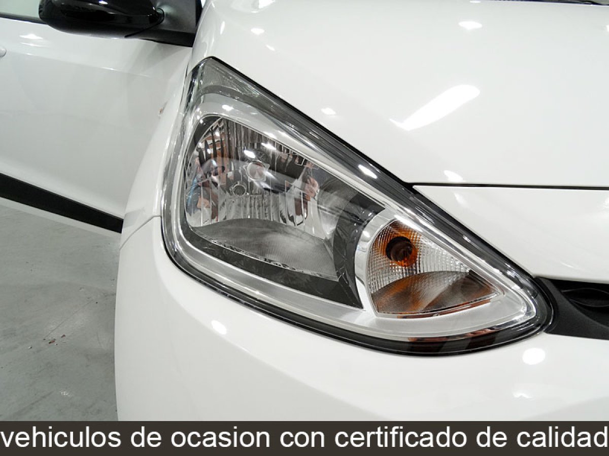 Foto Hyundai i10 12