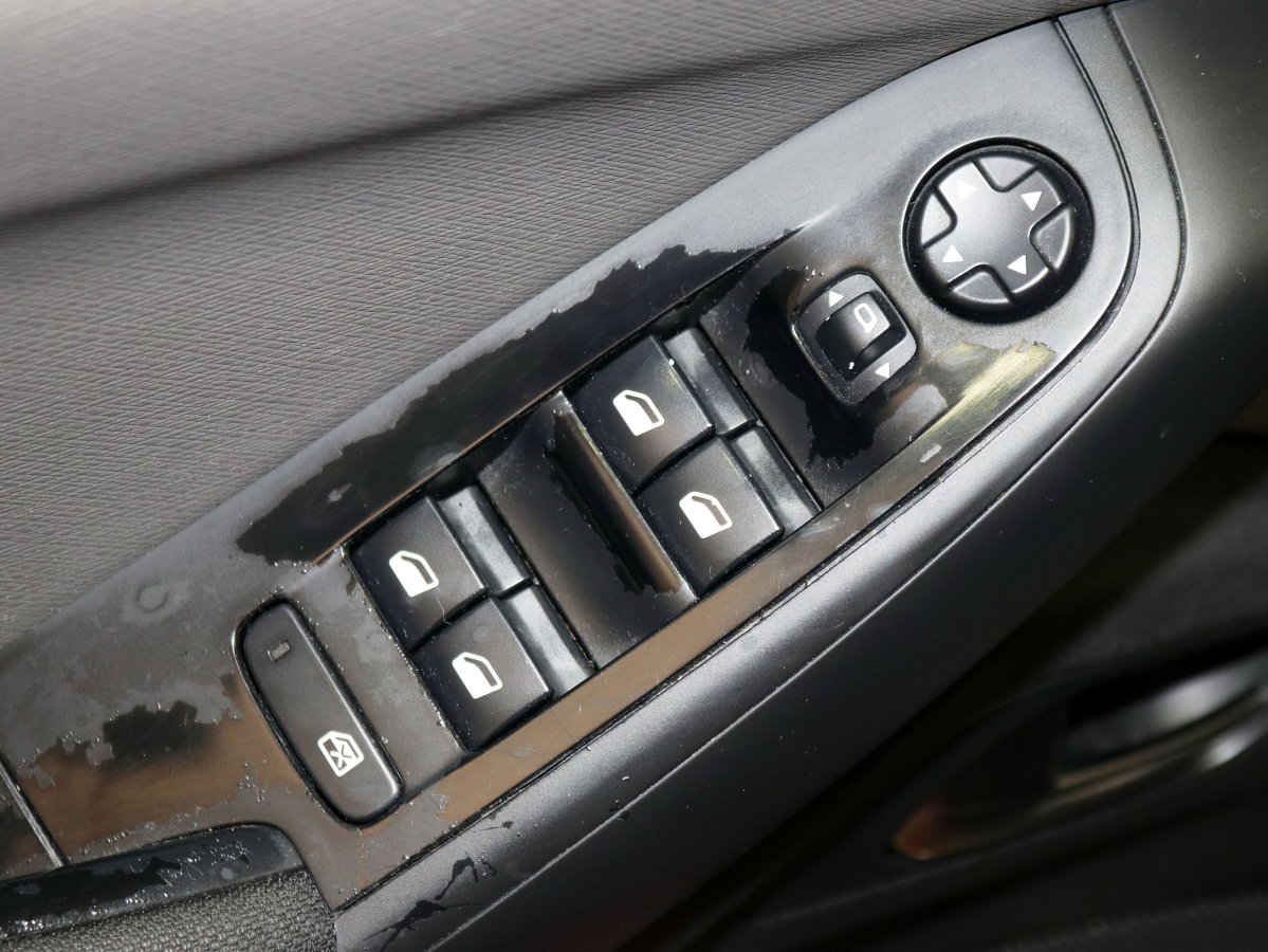 Foto Citroen Grand C4 Picasso 27