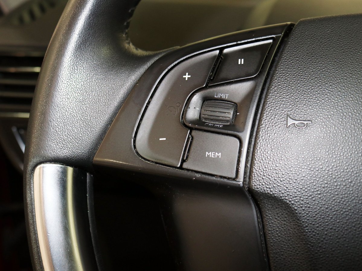 Foto Citroen Grand C4 Picasso 30