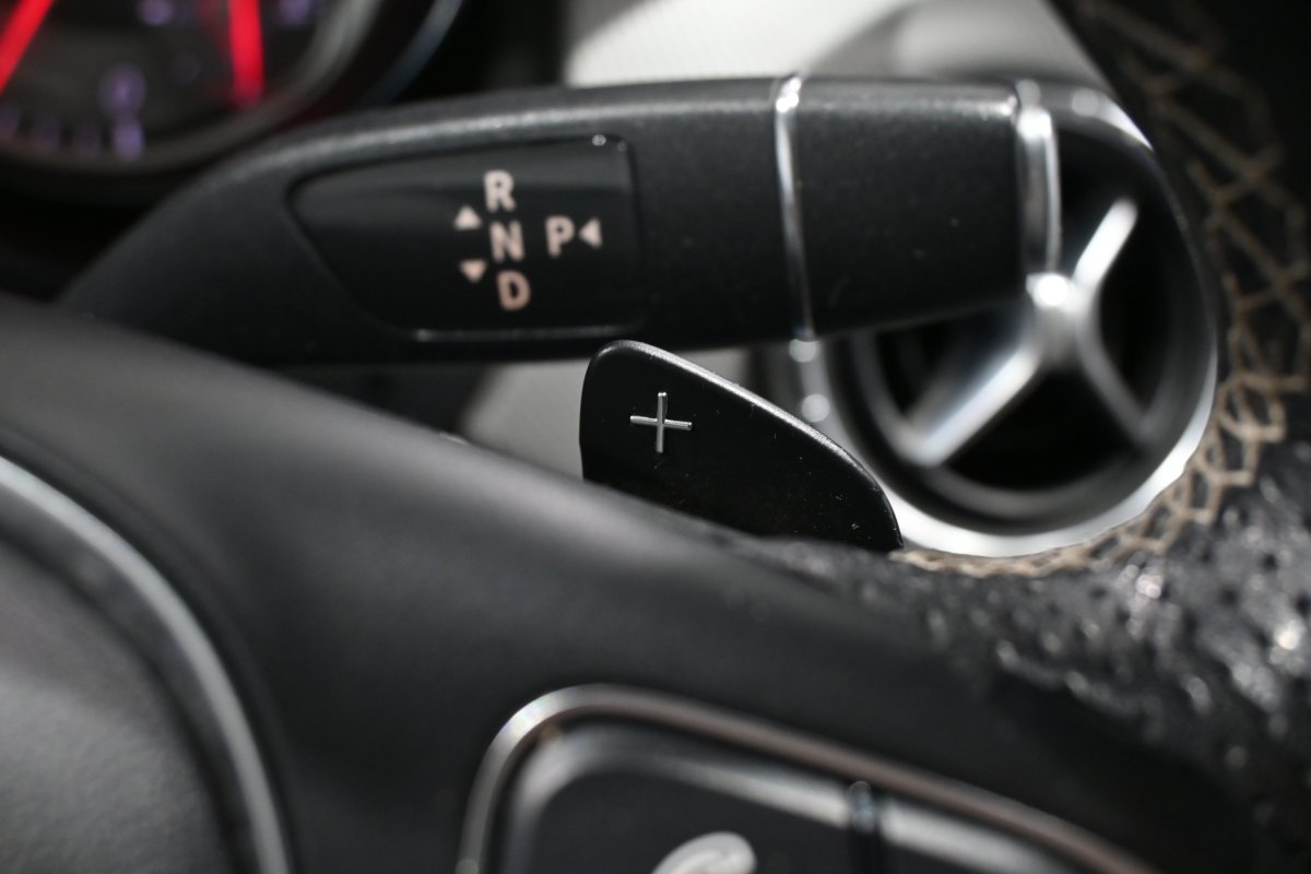 Foto Mercedes-Benz Clase CLA 26