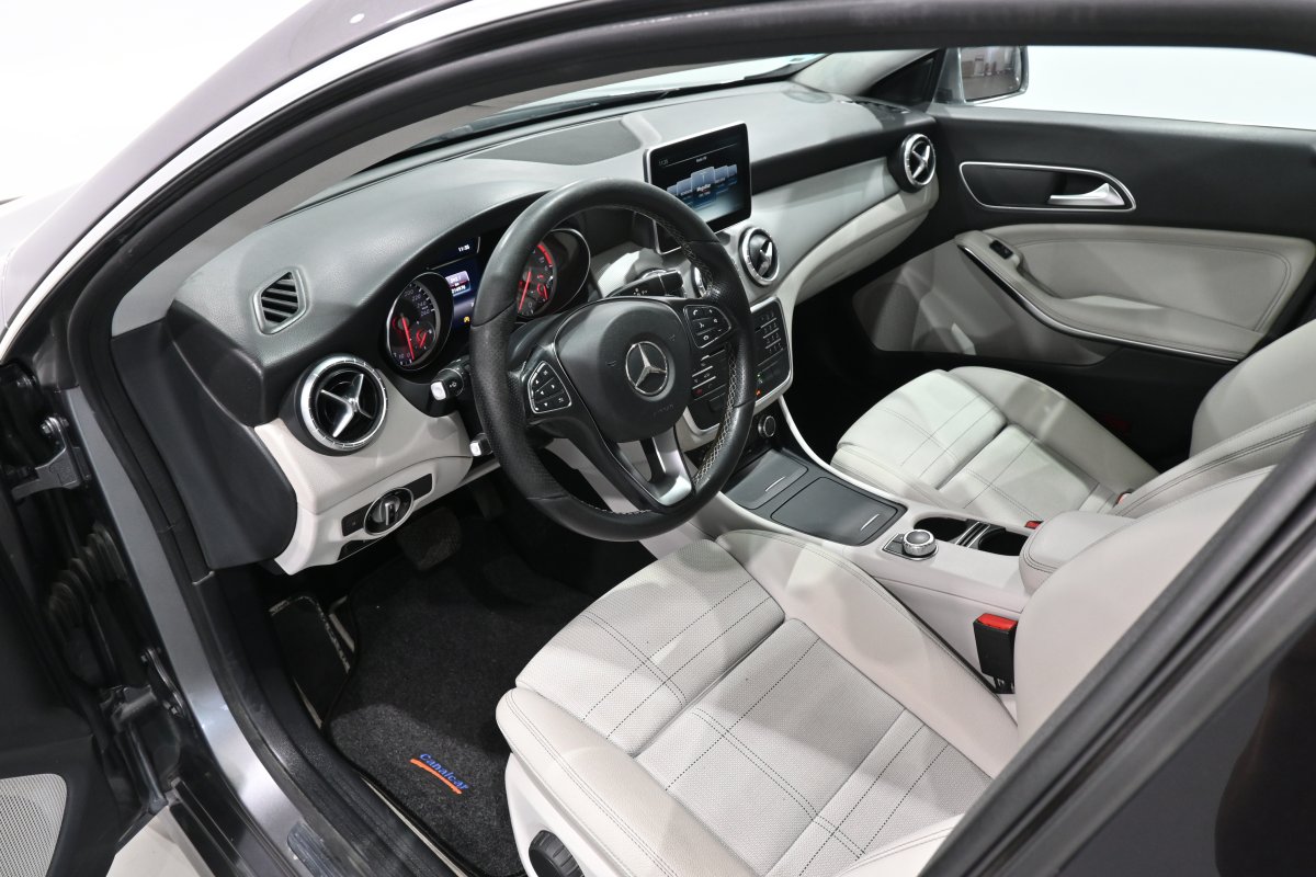Foto Mercedes-Benz Clase CLA 9