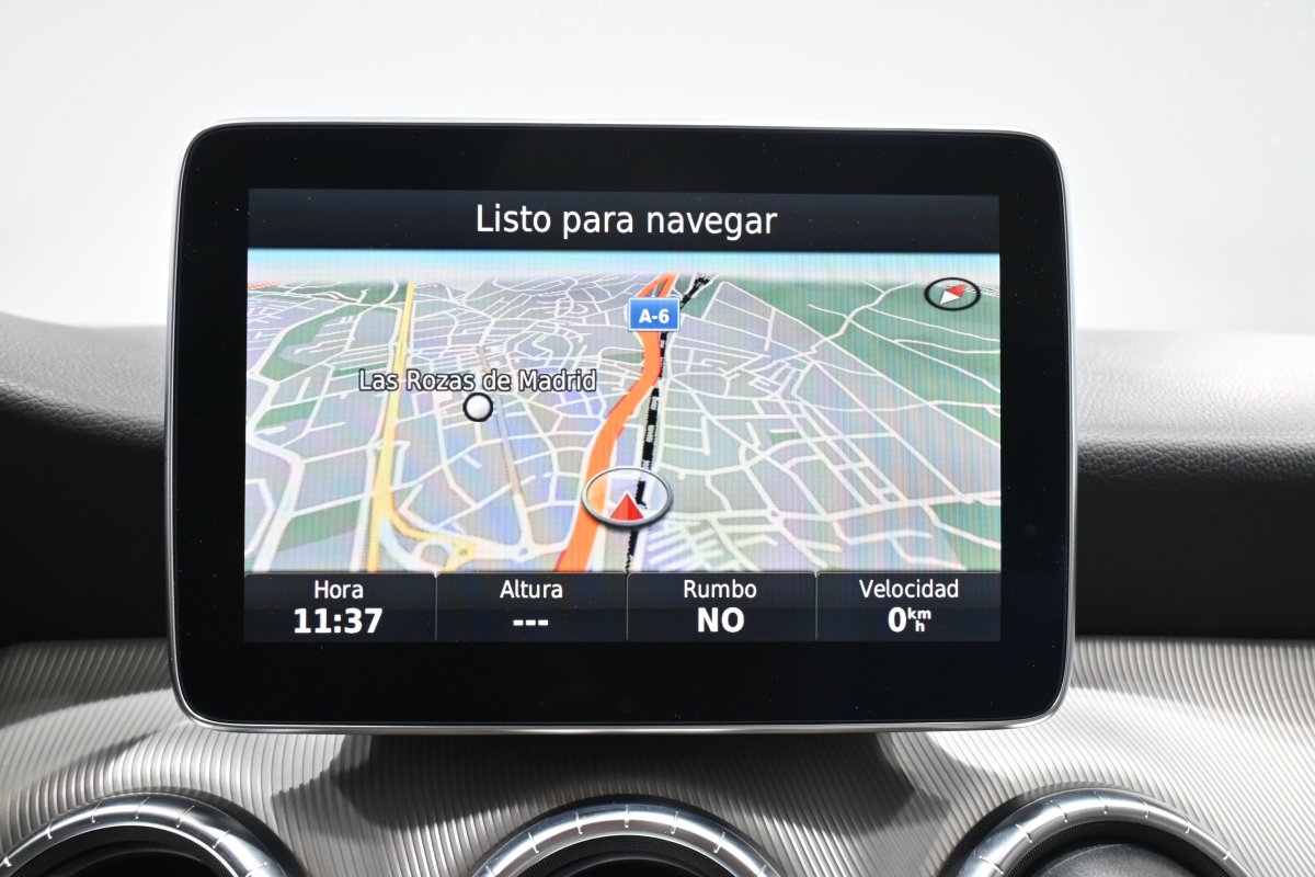 Foto Mercedes-Benz Clase CLA 15