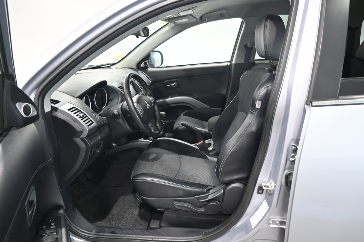 Foto Mitsubishi Outlander 10