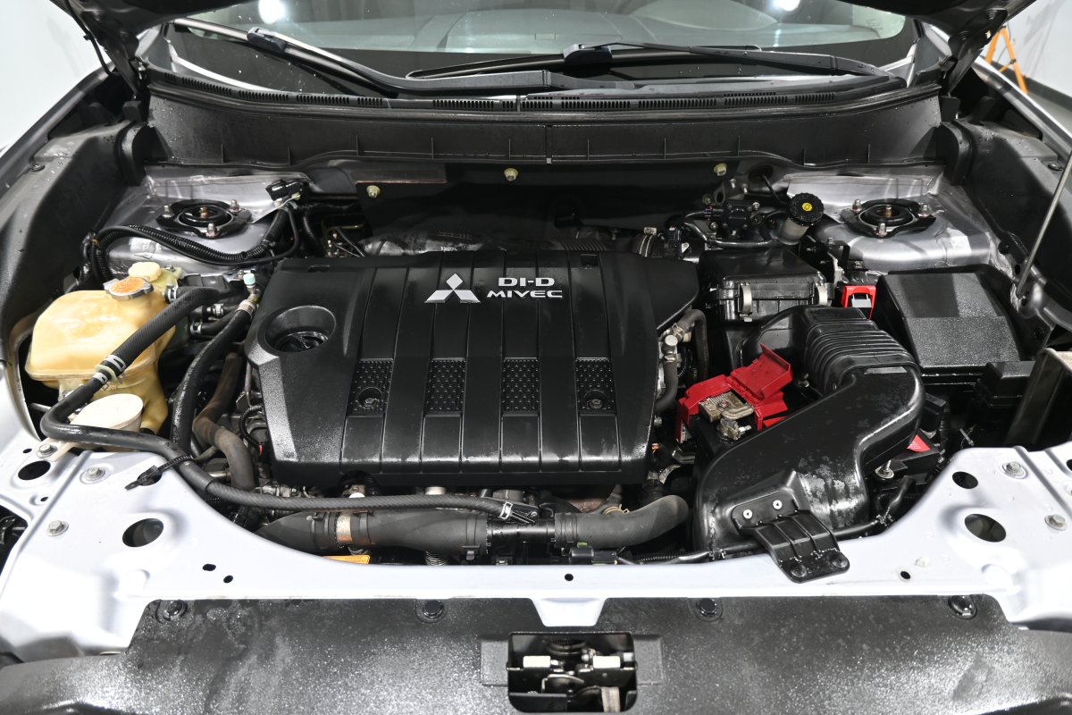 Foto Mitsubishi Outlander 7