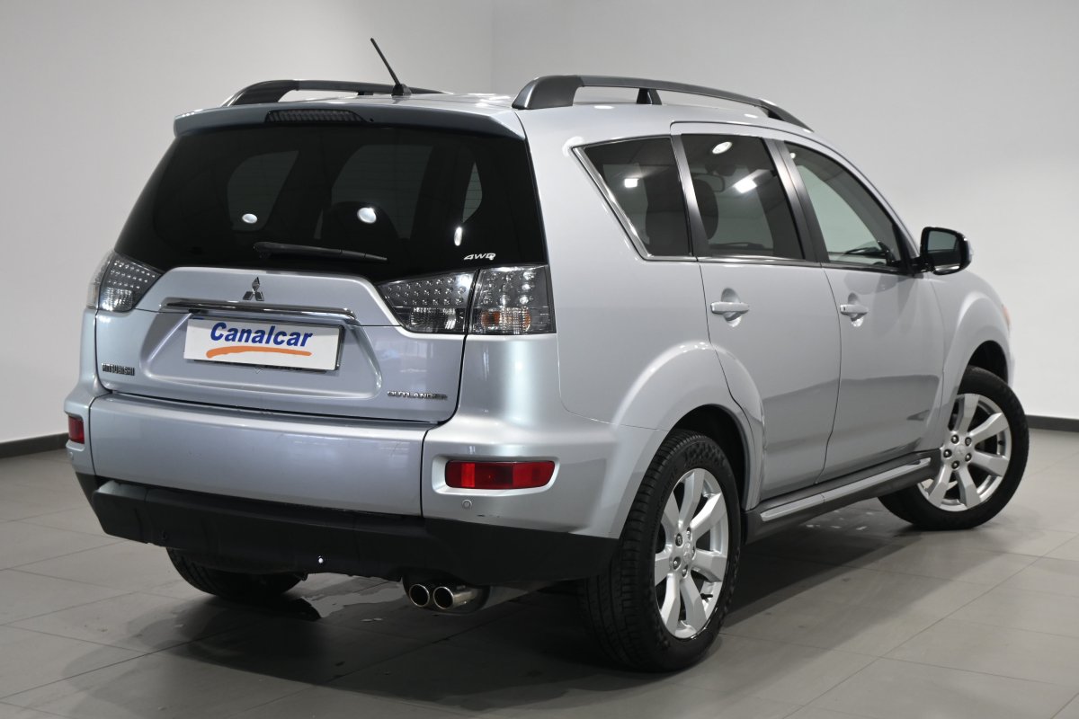 Foto Mitsubishi Outlander 4