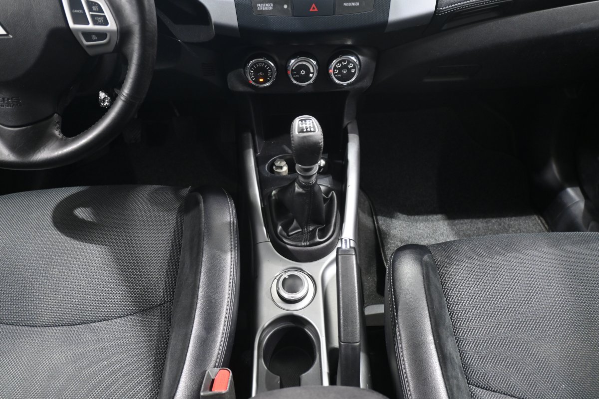 Foto Mitsubishi Outlander 21
