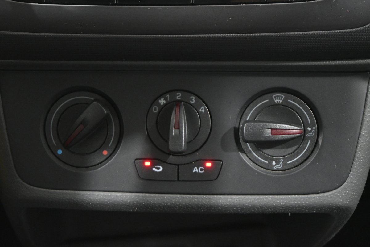 Foto Seat Ibiza 15