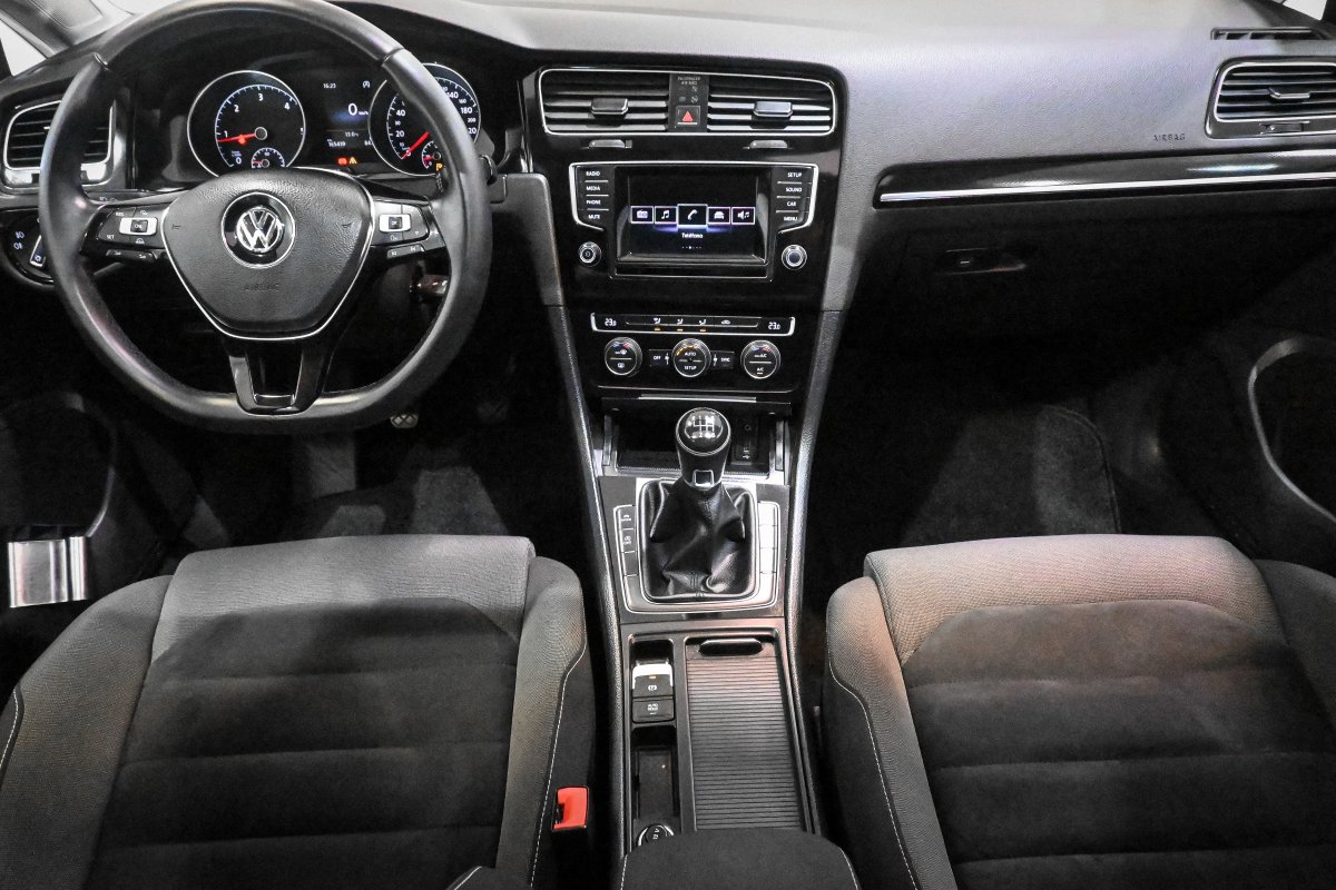 Foto Volkswagen Golf 25