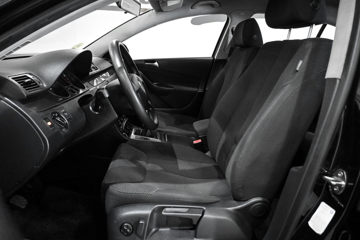 Foto Volkswagen Passat 14