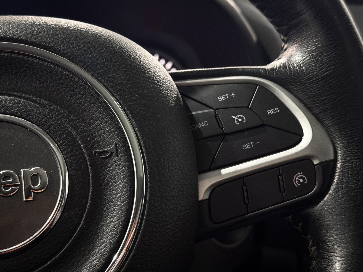 Foto Jeep Renegade 22