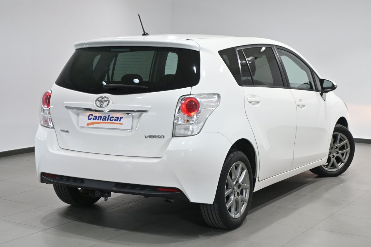 Foto Toyota Verso 4