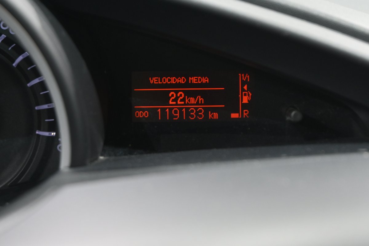 Foto Toyota Verso 13