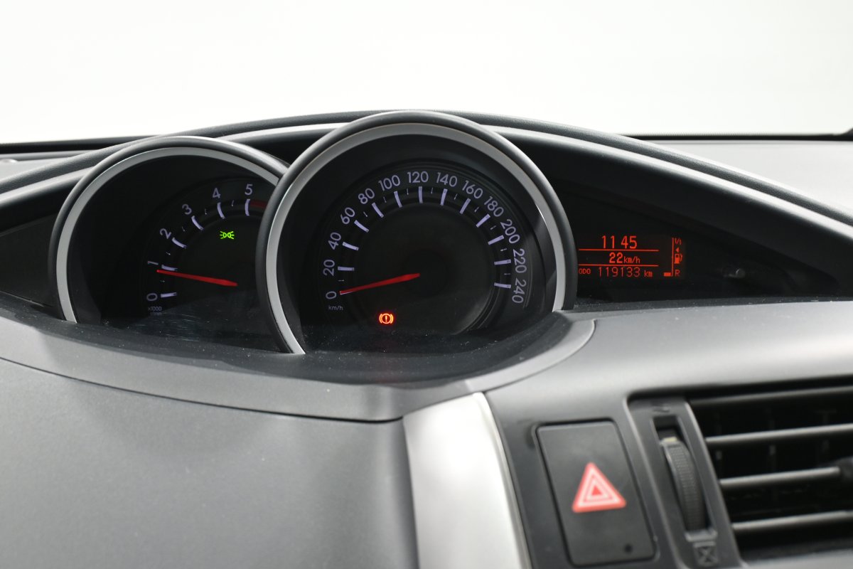 Foto Toyota Verso 14