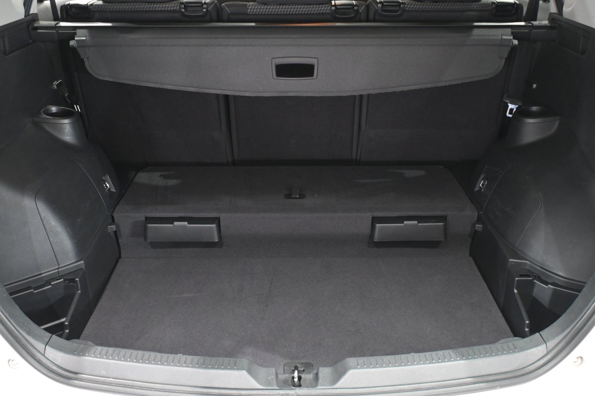 Foto Toyota Verso 8