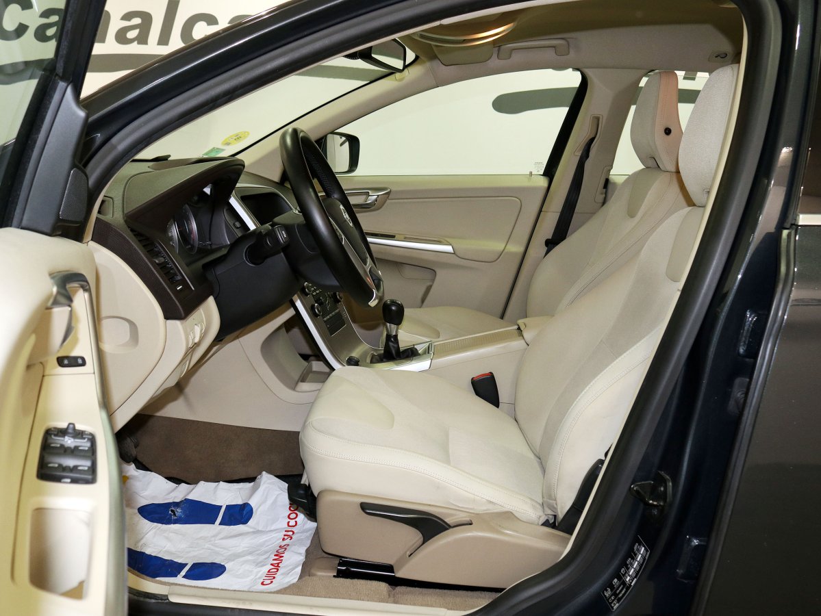 Foto Volvo XC 60 13