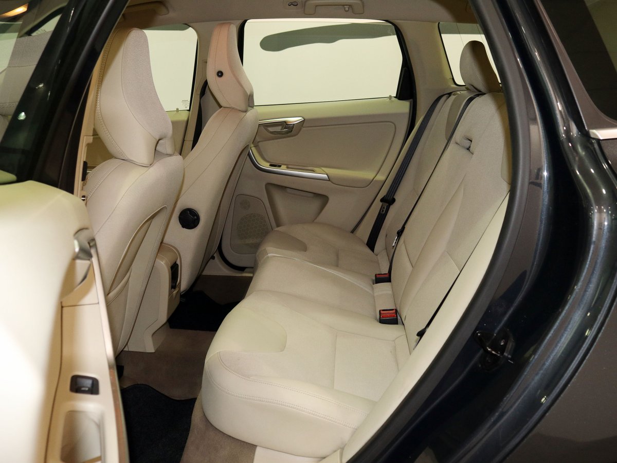 Foto Volvo XC 60 14