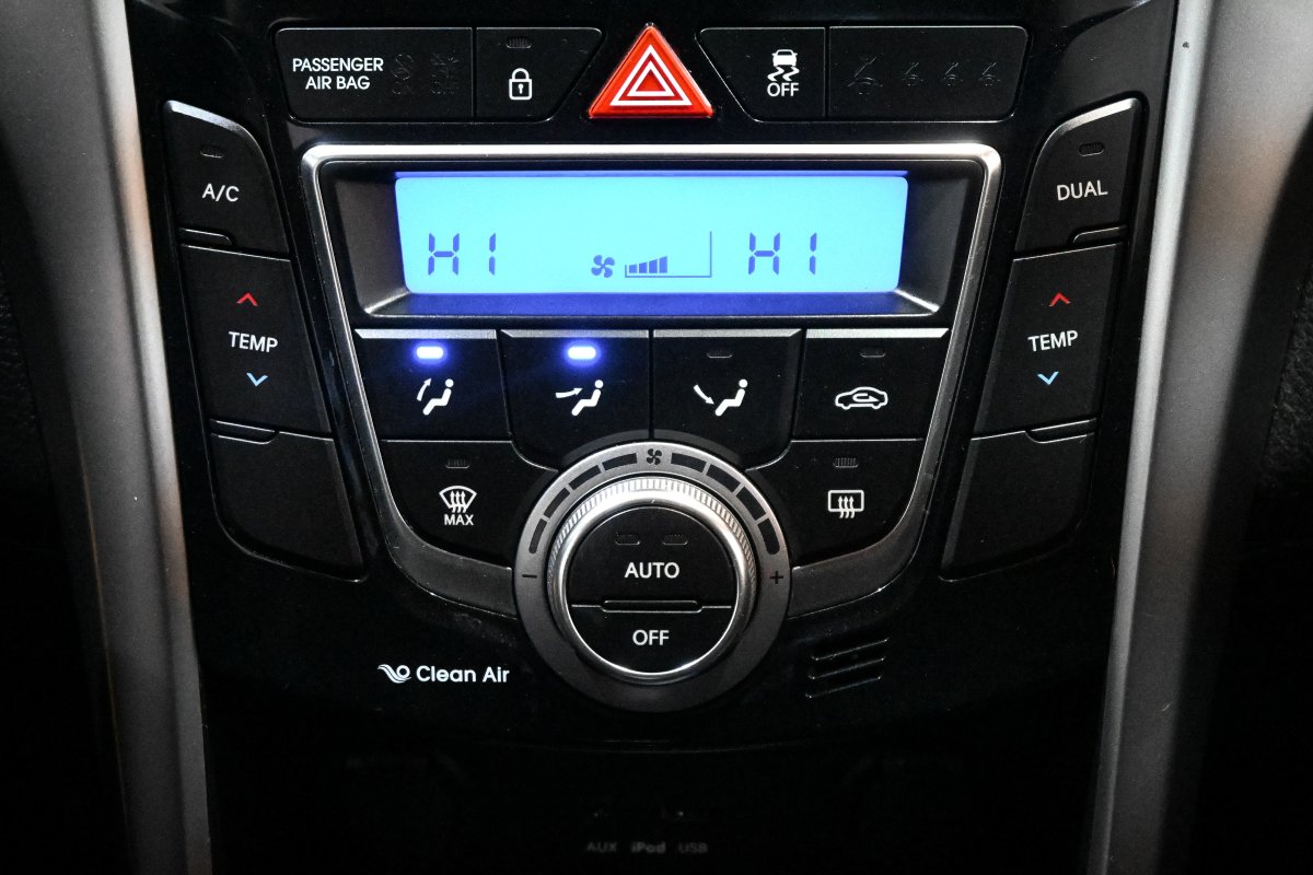 Foto Hyundai i30 15