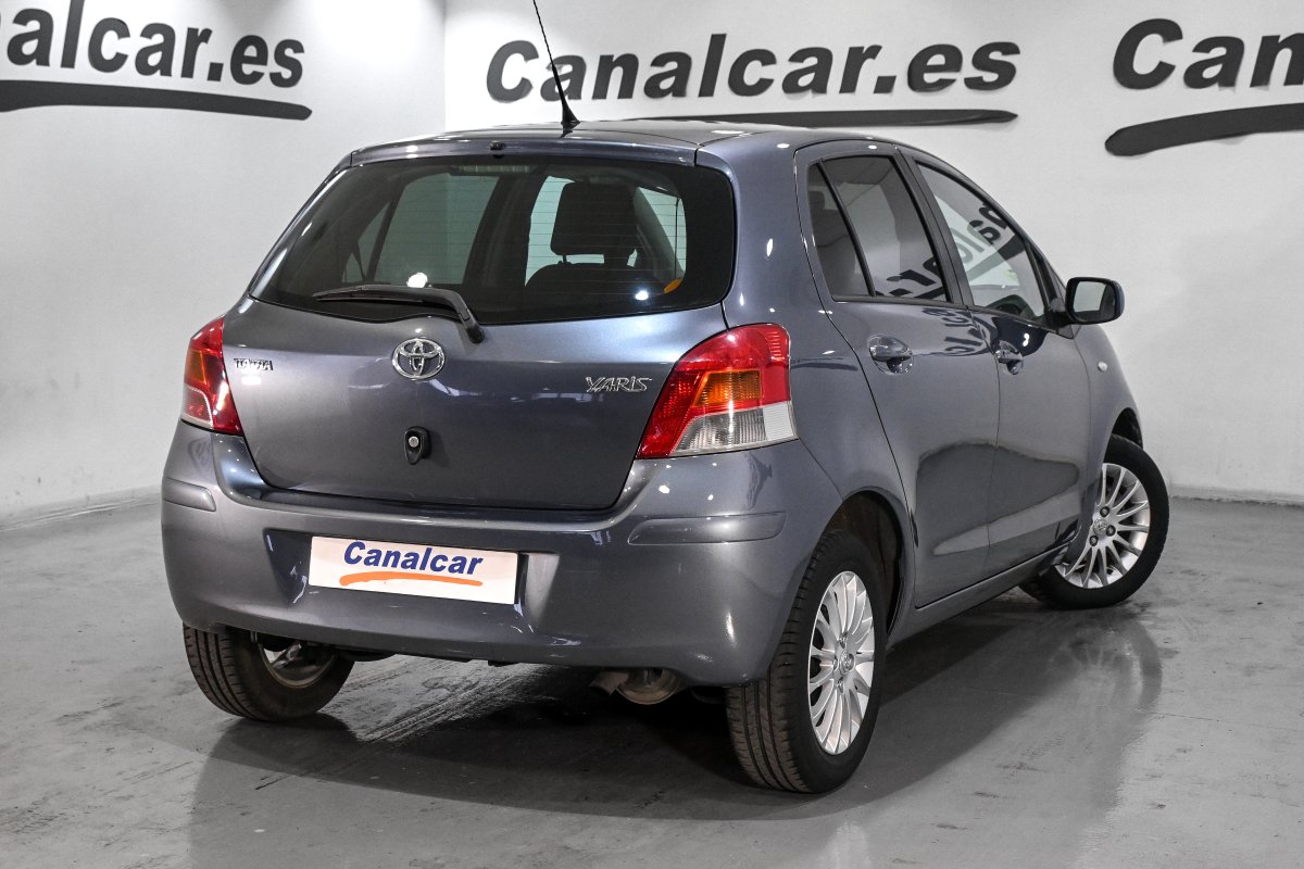 Foto Toyota Yaris 5