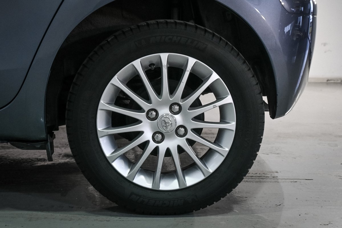Foto Toyota Yaris 27