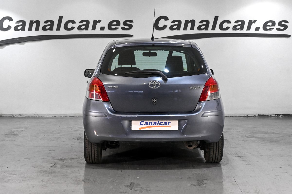 Foto Toyota Yaris 6