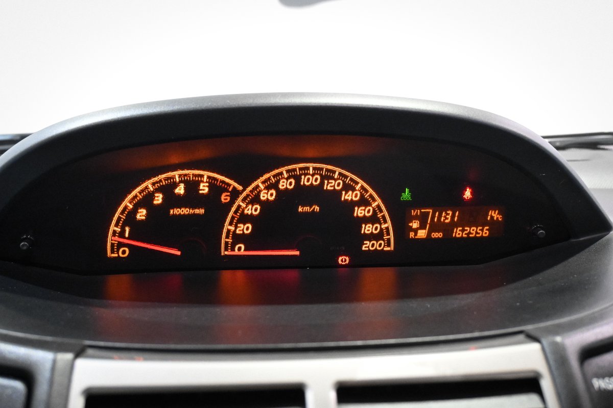 Foto Toyota Yaris 14