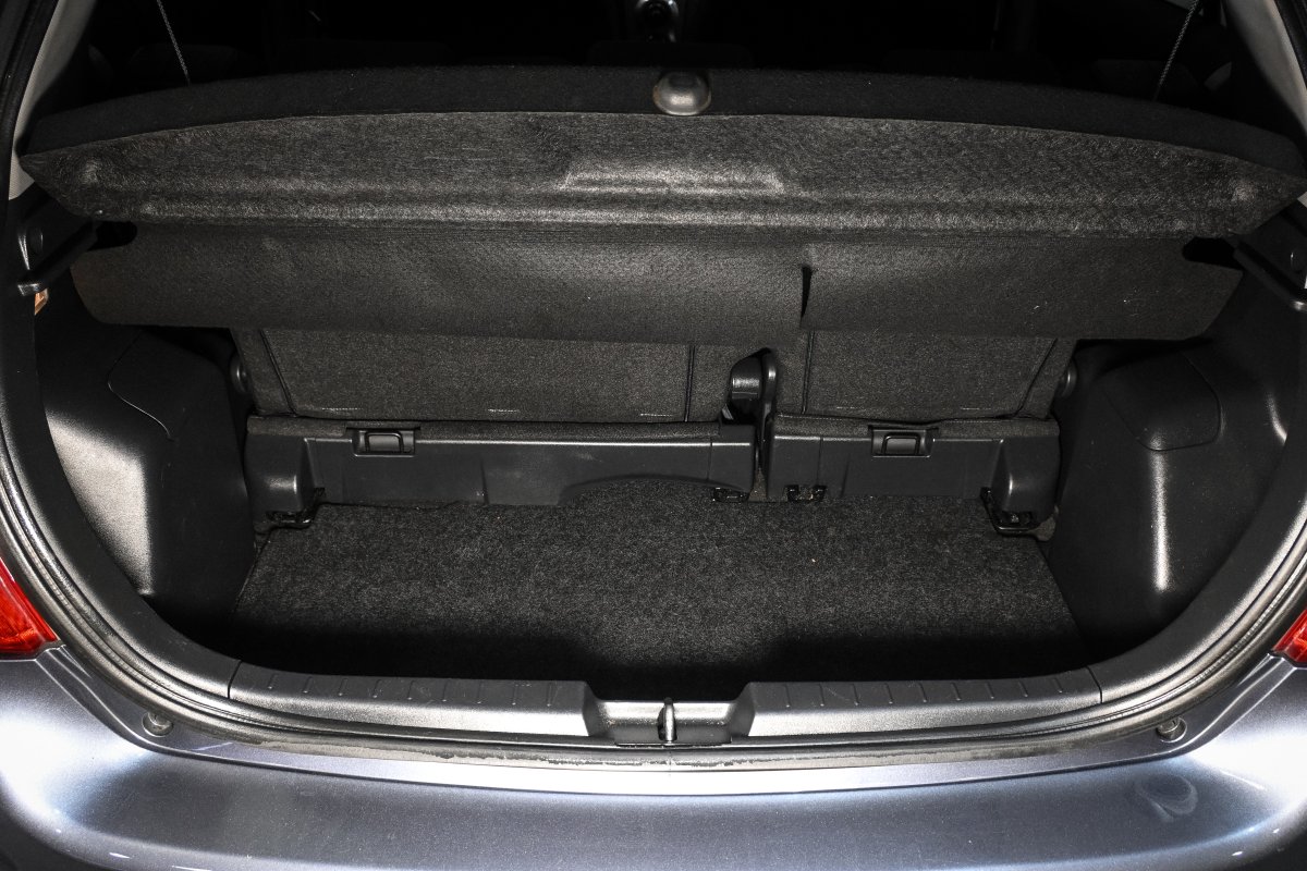 Foto Toyota Yaris 9
