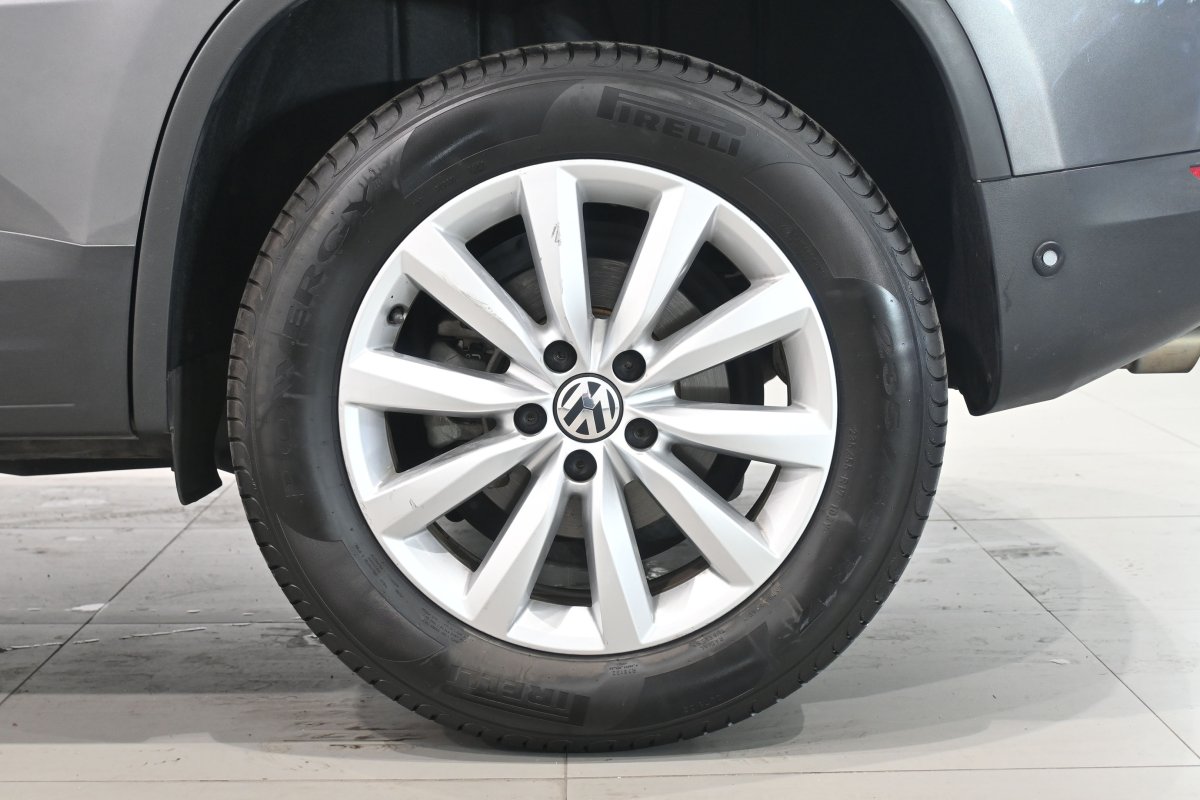 Foto Volkswagen Tiguan 26