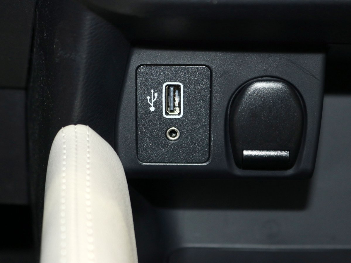 Foto Nissan Micra 25
