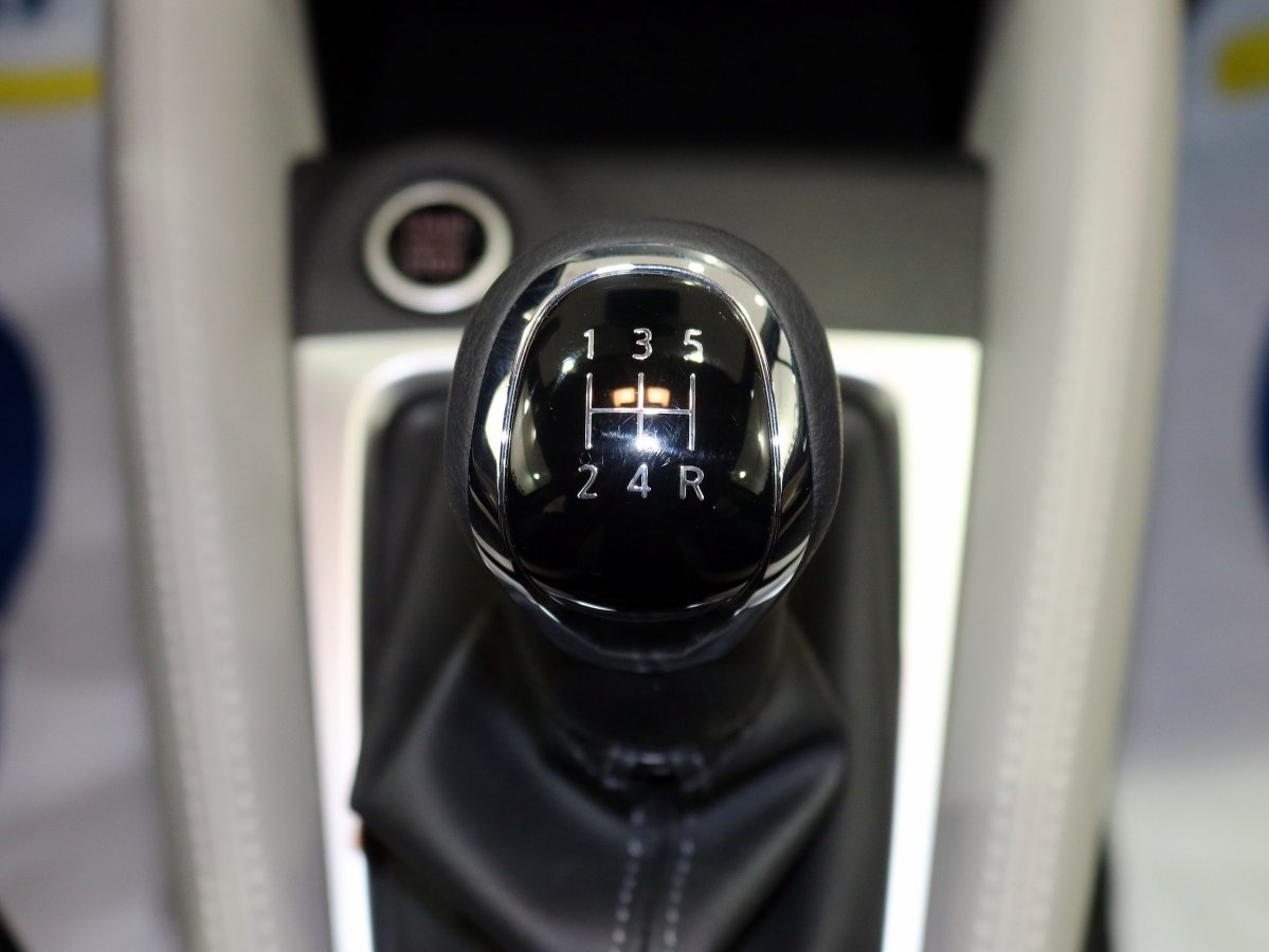 Foto Nissan Micra 27