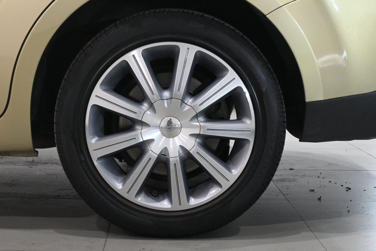 Foto Ford S-Max 25
