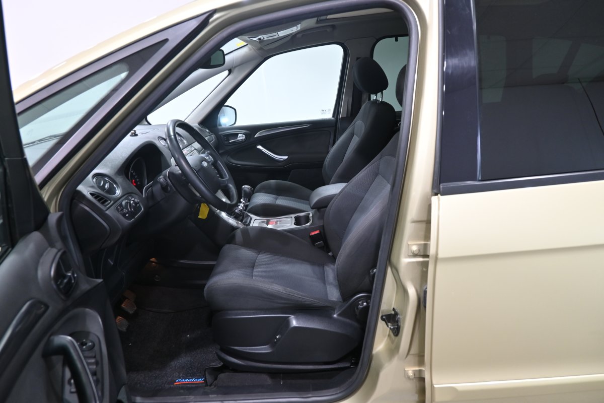Foto Ford S-Max 9