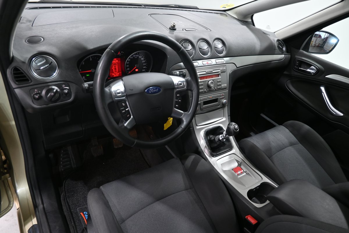 Foto Ford S-Max 8