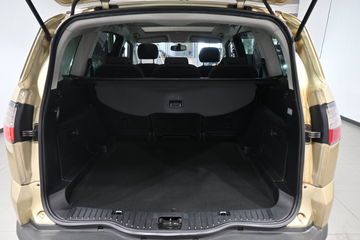 Foto Ford S-Max 7