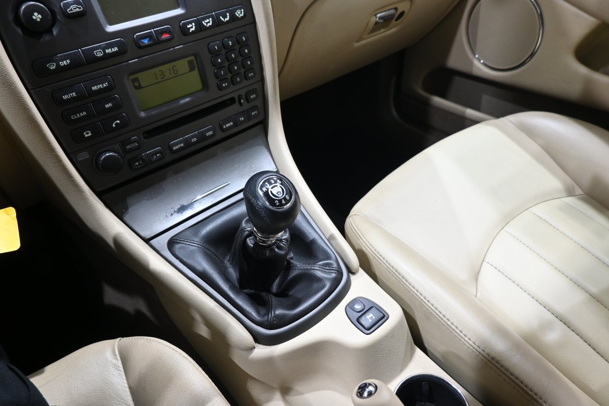 Foto Jaguar X-Type 18