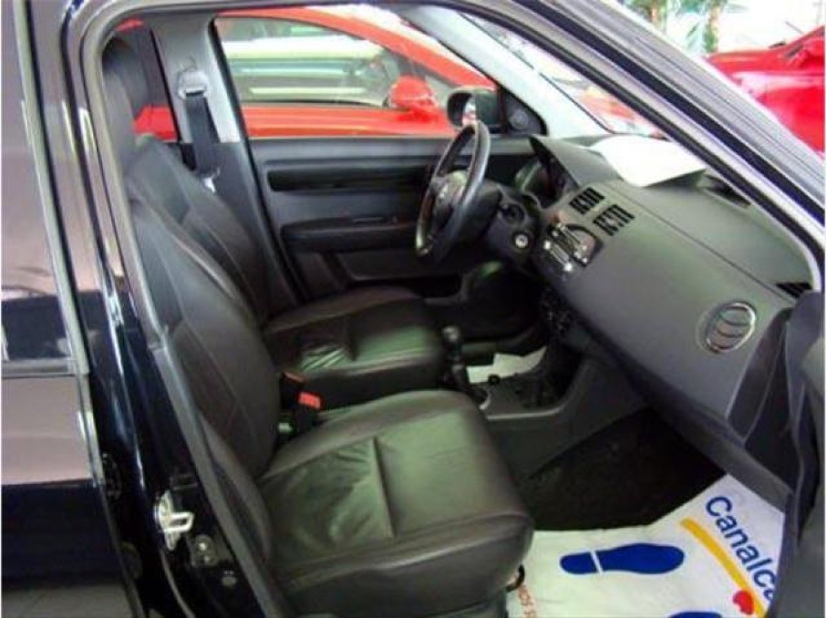 Foto Suzuki Swift 9 Foto Suzuki Swift 9
